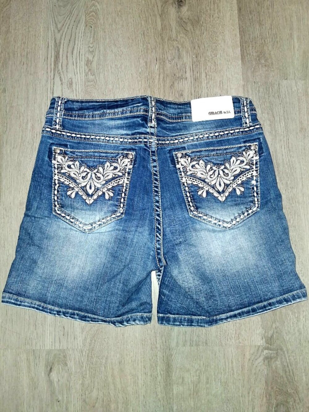 Grace in LA Easy Fit Jean Shorts Size 29 Rhinestone Bling Embroidered Denim